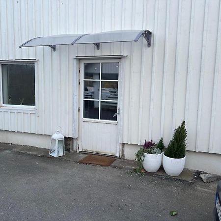 Johannas Ranch Lgh Ovan Stallet Kullavik 外观 照片